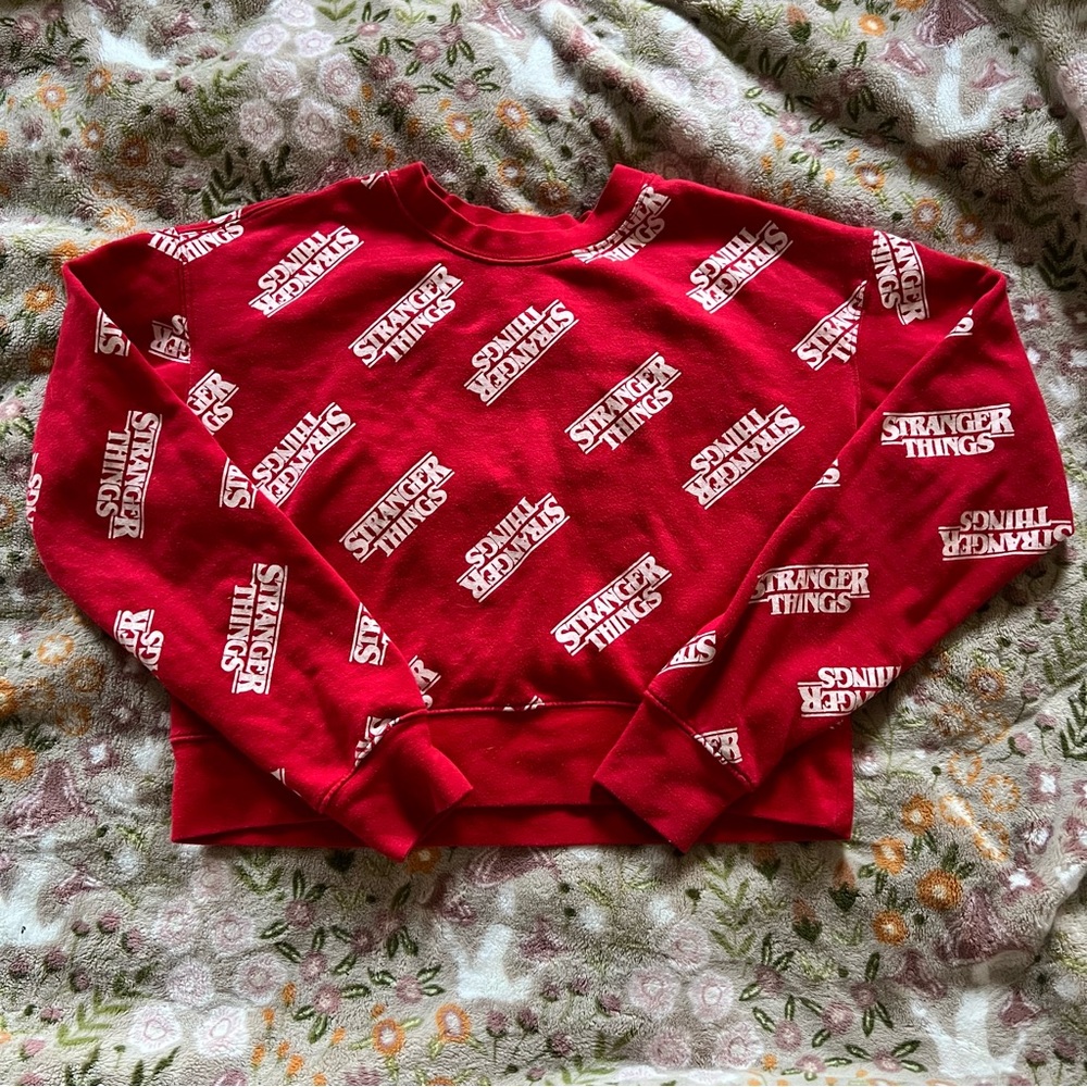 🎒Stranger Things Official Netflix Merch Crewneck Sweatshirt